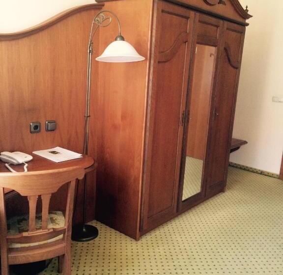 غرفة كومفورت فردية, Goldner Loewe