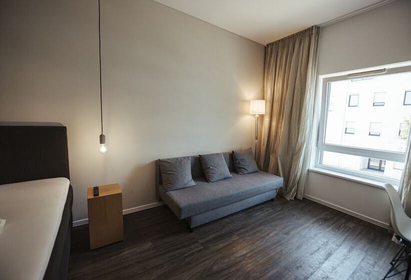 컴포트 룸, Lindenhof