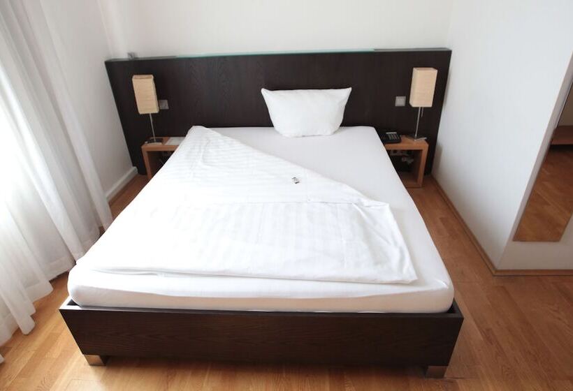 Номер Стандарт Индивидуальный, Lorenz