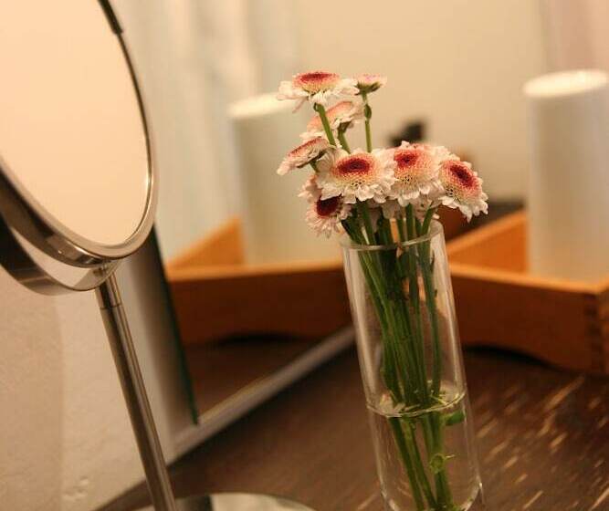 Номер Стандарт, Lorenz