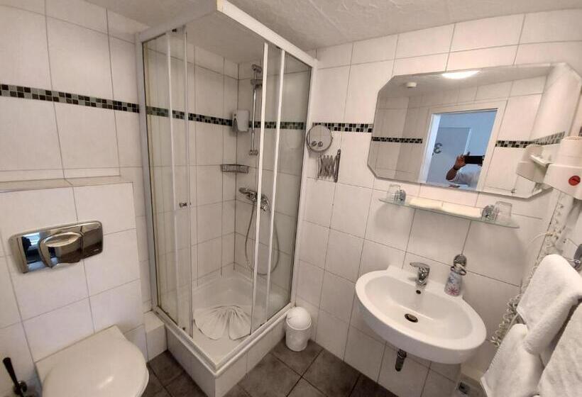 חדר סטנדרט, Müller Köln