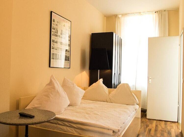 غرفة قياسية, Monte Christo