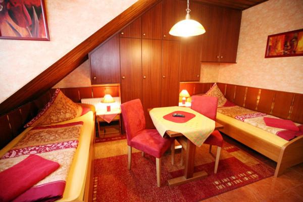 Номер Стандарт, Pension Klaer