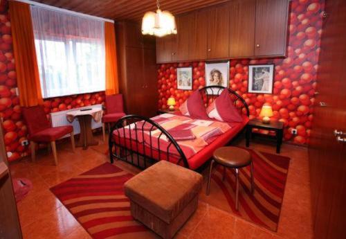 Номер Стандарт, Pension Klaer