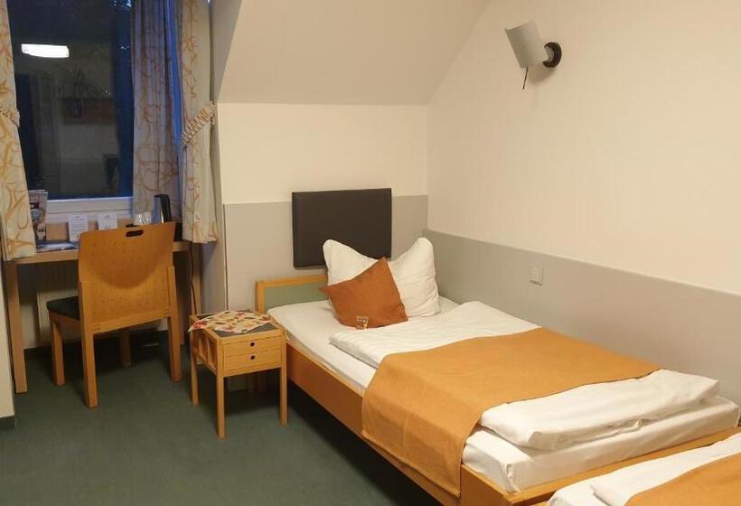 スタンダードルーム, Regenbogenhaus