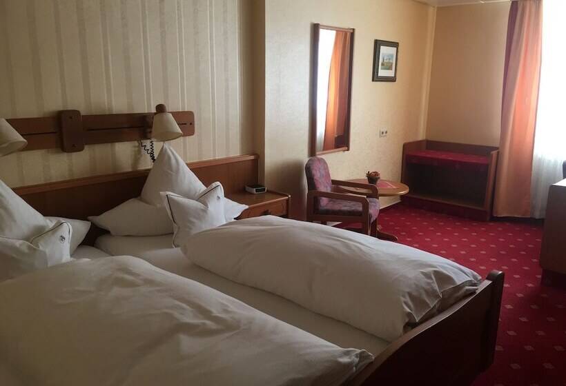 חדר סטנדרט, Feste Neustadt