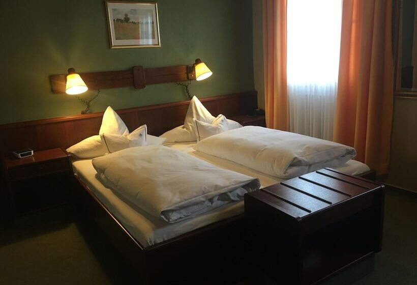 חדר סטנדרט, Feste Neustadt