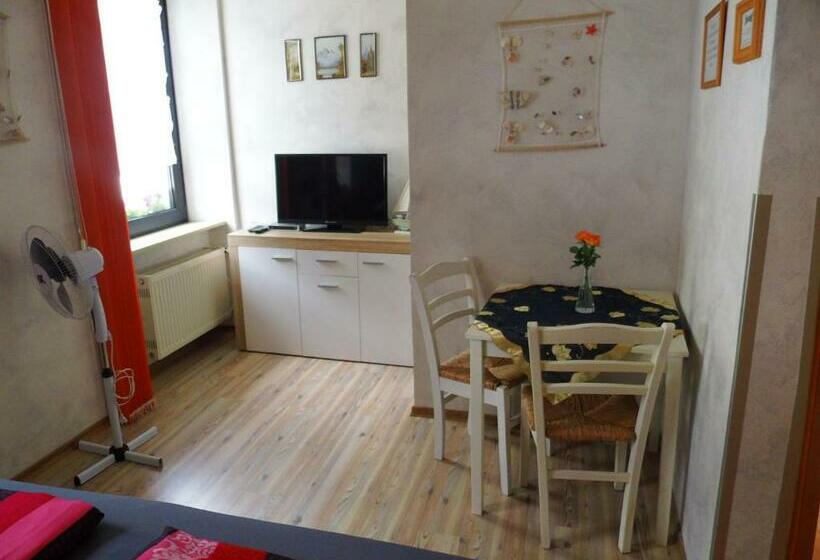 חדר סטנדרט, Zum Valwiger Herrenberg