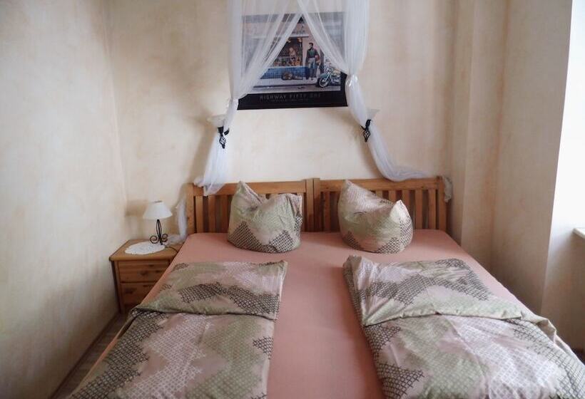 חדר סטנדרט, Zum Valwiger Herrenberg