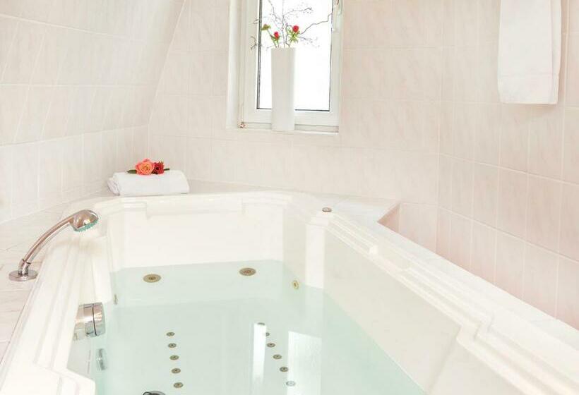 套房, Schwarzer Bär Jena