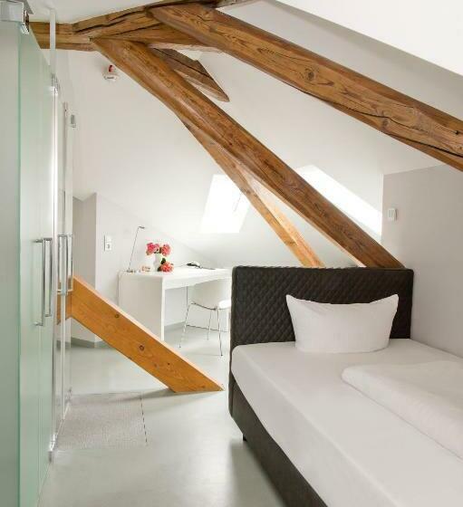 标准单人间, Schwarzer Bär Jena