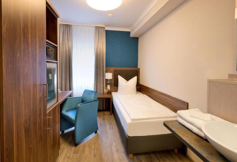 高级单人间, Schwarzer Bär Jena