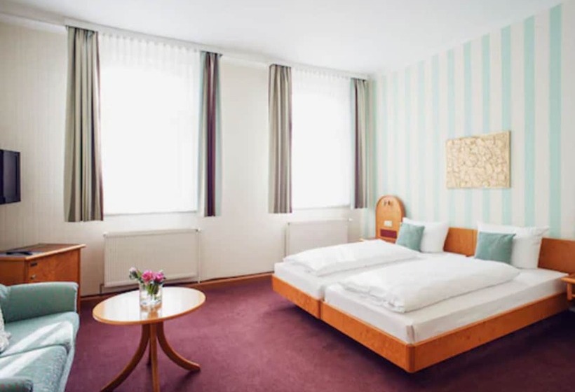 标准间, Schwarzer Bär Jena