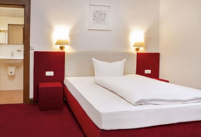 标准间, Schwarzer Bär Jena