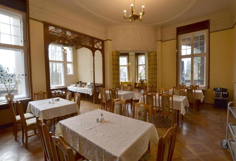 标准间, Villa Ephraim