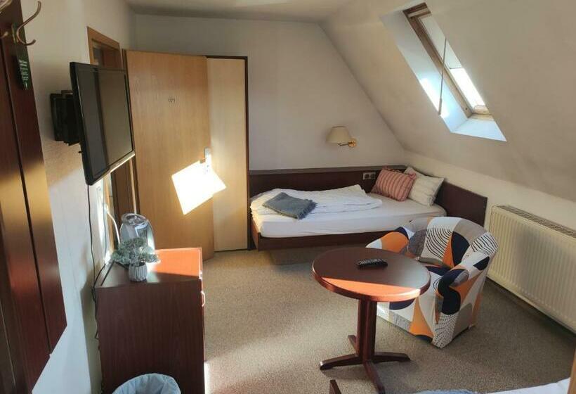 Номер Стандарт, Zimmer Am Jüdenhof