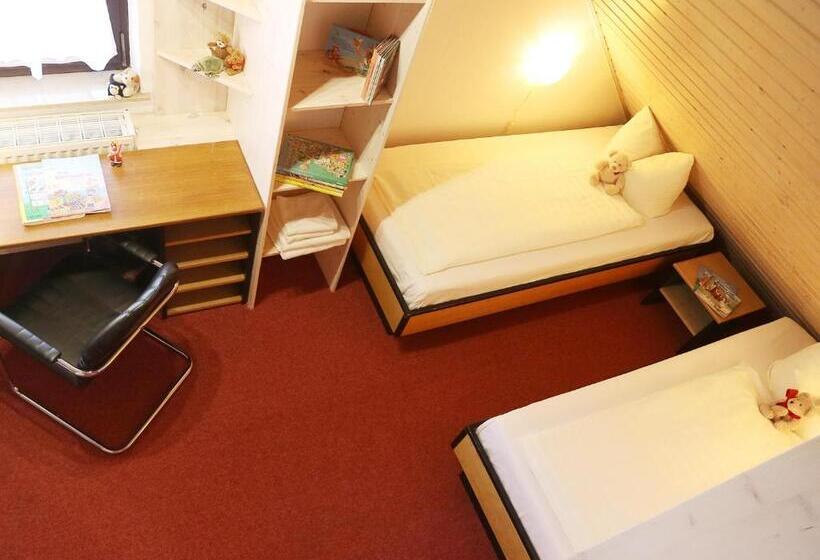 Апартаменты 2 Спальни, Landhotel & Reiterhof Schumann