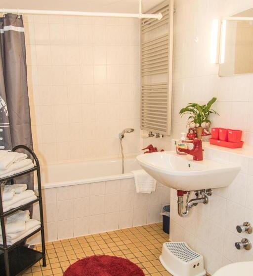 Апартаменты 3 Спальни, Landhotel & Reiterhof Schumann