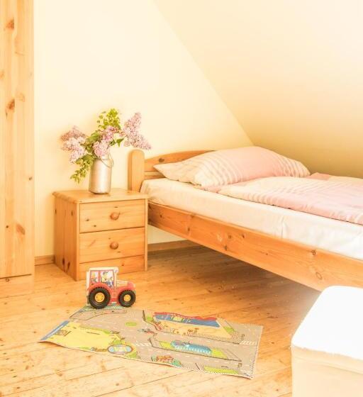 Апартаменты 3 Спальни, Landhotel & Reiterhof Schumann