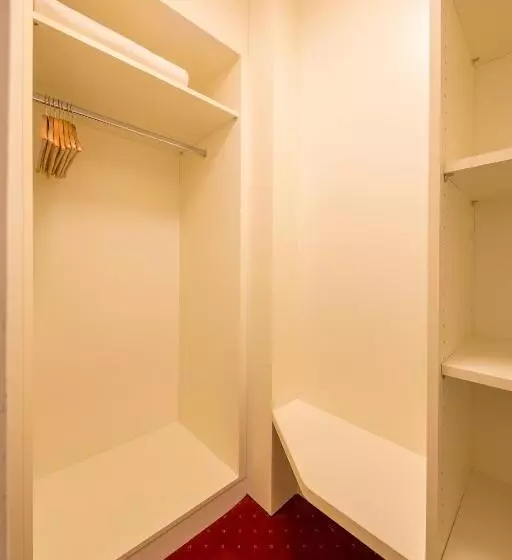 سوییت با چشم‌انداز دریا, Michels Strandhotel Germania