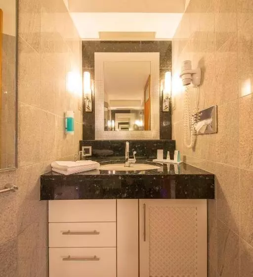 سوییت جونیور با چشم‌انداز دریا, Michels Strandhotel Germania