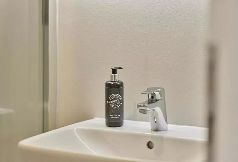 スタンダードシングルルーム, Moselhotel Weinhaus Simon ``sauna``restaurant``eladesäule