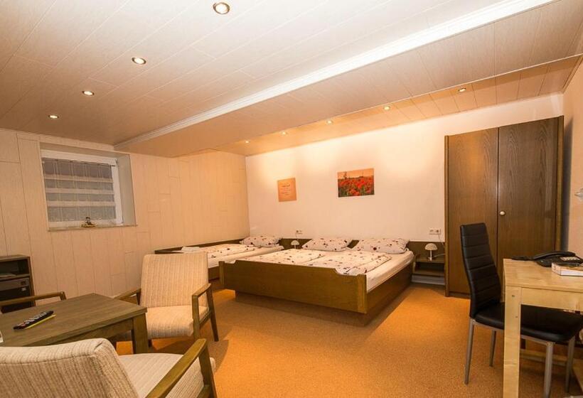 스탠다드 트리플 룸, Villa Bruderfels, Garni