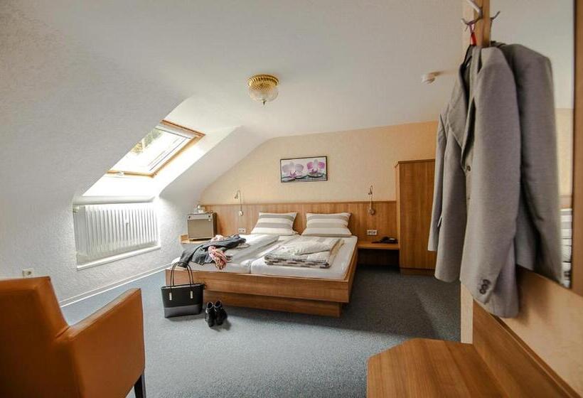 스탠다드 트리플 룸, Villa Bruderfels, Garni