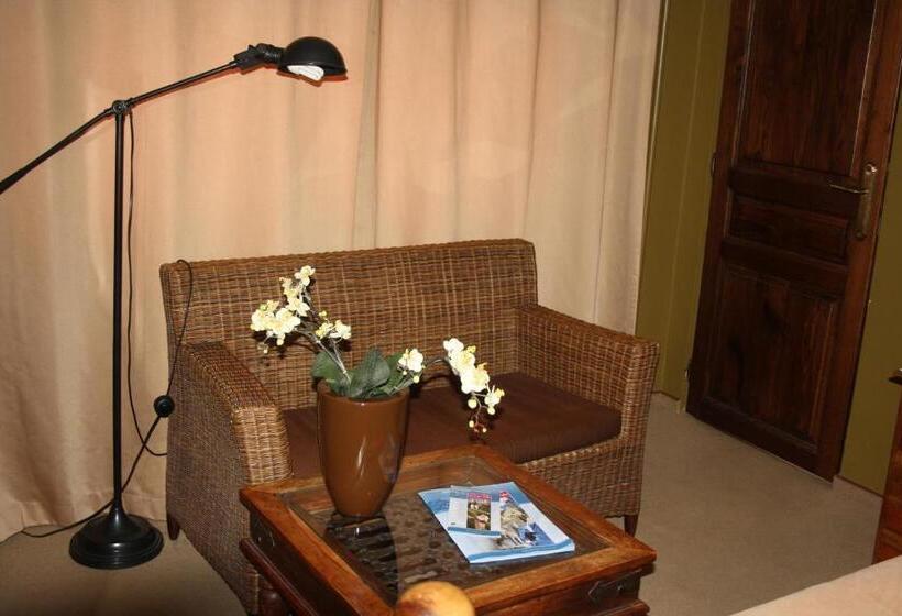 Номер бизнес-класса, Art Hotel Neckar