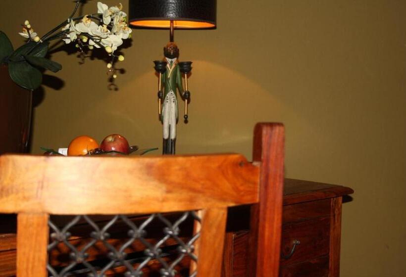 Номер бизнес-класса, Art Hotel Neckar