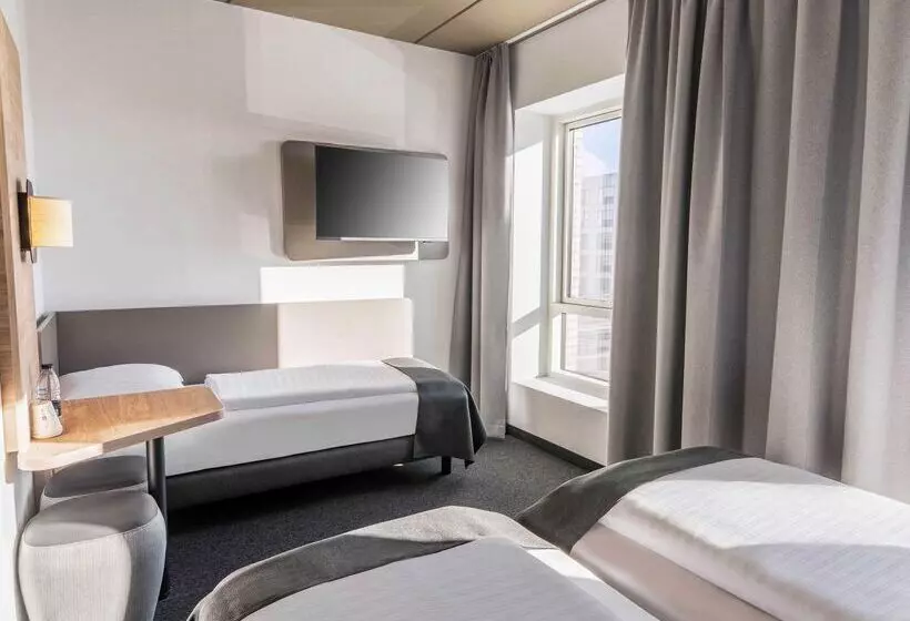 Standard Kolmen Hengen Huone, B&b Hotel Stuttgart Vaihingen