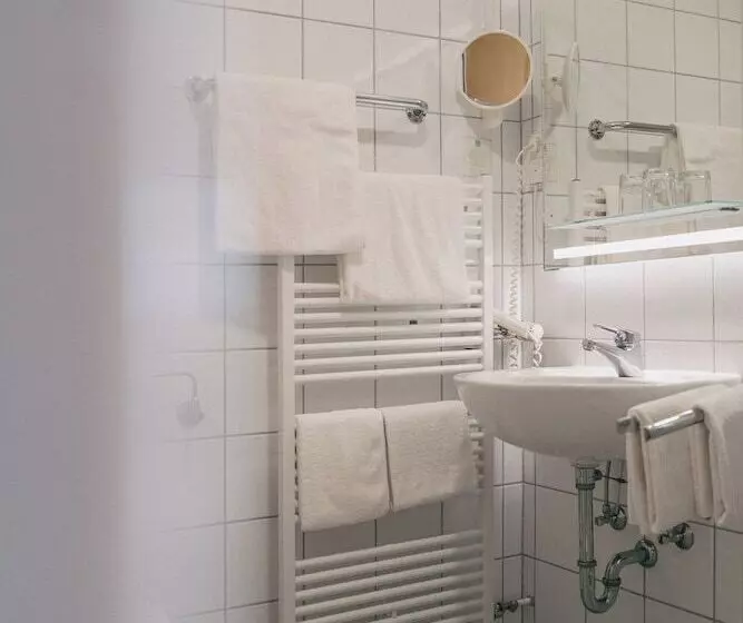 コンフォートルーム, Berghotel Wiedener Eck