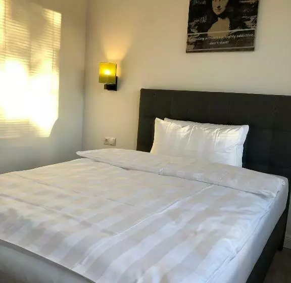 Standard Yhden Hengen Huone, 52 Bergheim