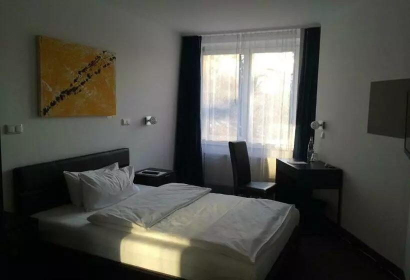 Standard Yhden Hengen Huone, 52 Bergheim