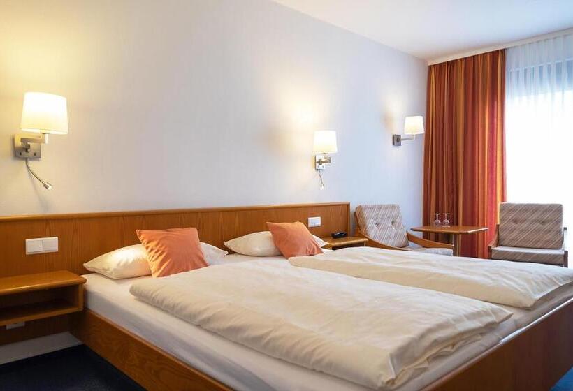 コンフォートルーム, Am Steinberg