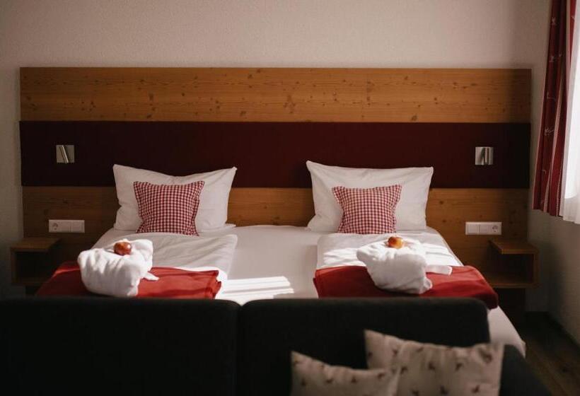 جناح جونيور مزوَّد بشرفة, Berghotel Wiedener Eck