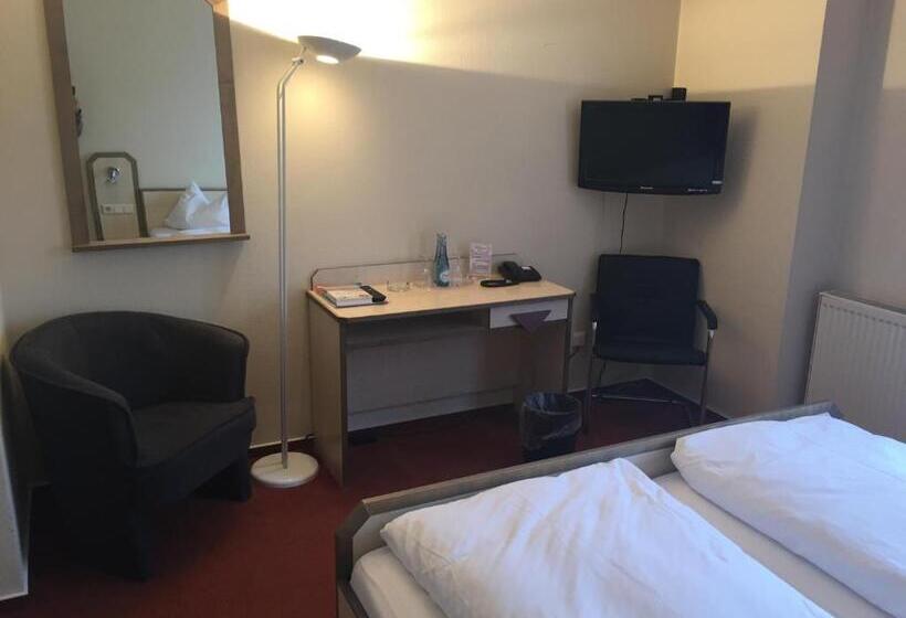 חדר סטנדרט יחיד, Burgklause