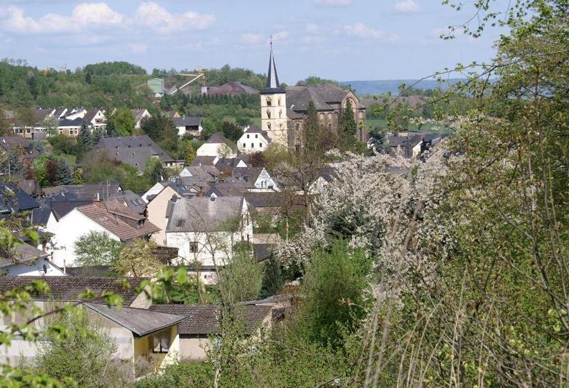 חדר סטנדרט יחיד, Burgklause