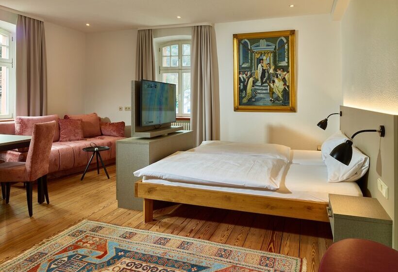 Номер Стандарт Трехместный, & Restaurant Burgschänke