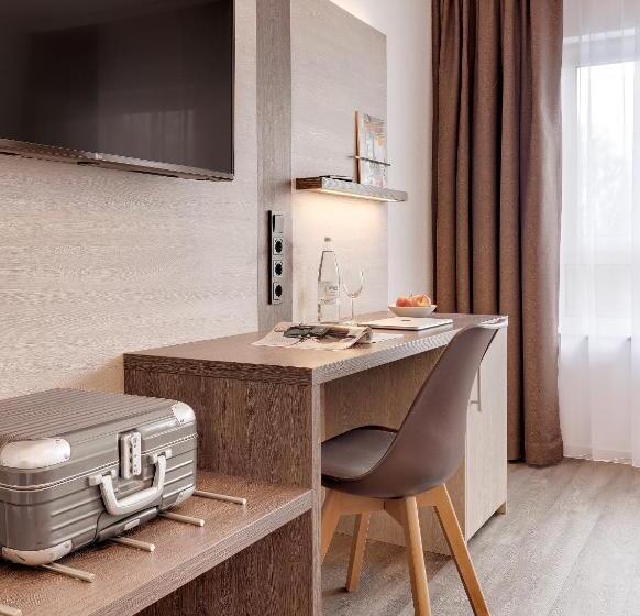 ダブルベッドのスタンダードシングルルーム, Newton Ludwigshafen