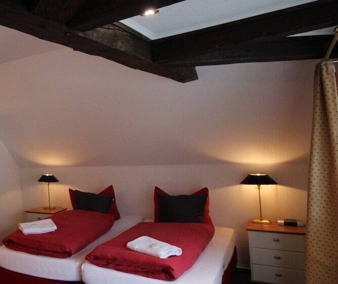 غرفة كومفورت, Garni Zur Linde