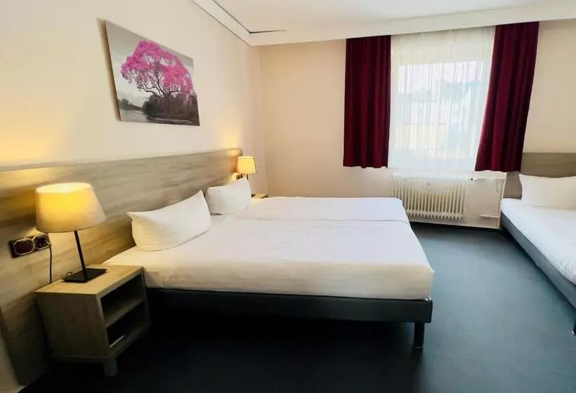 Standard Kolmen Hengen Huone, Gute Hoffnung Pforzheim