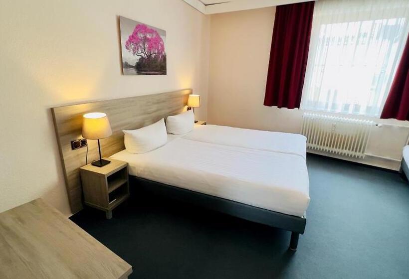 スタンダードトリプルルーム, Gute Hoffnung Pforzheim