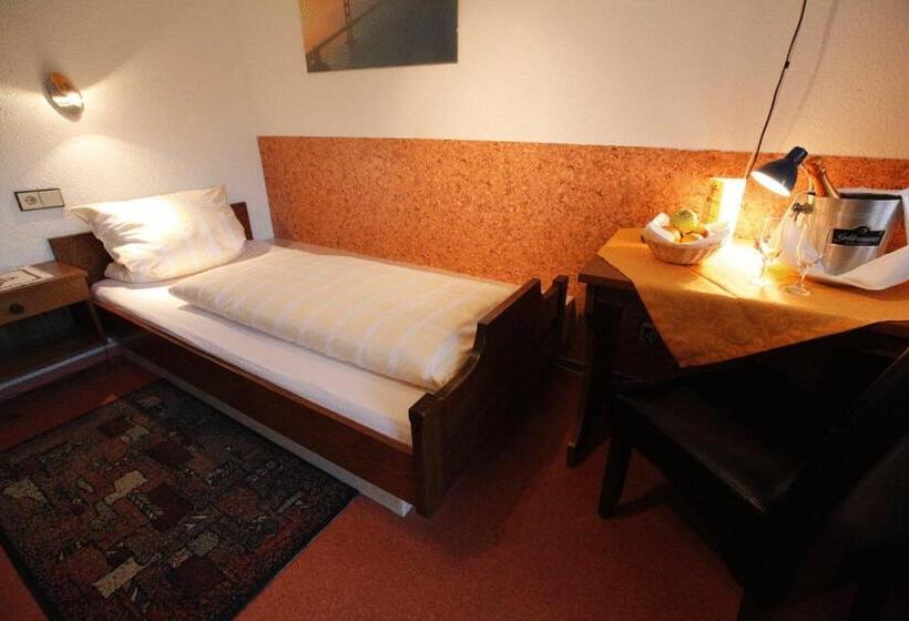 Standard Yhden Hengen Huone, Krone Stühlingen   Das Tor Zum Südschwarzwald