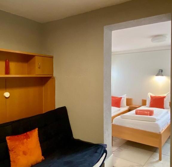 Номер Стандарт Трехместный, M