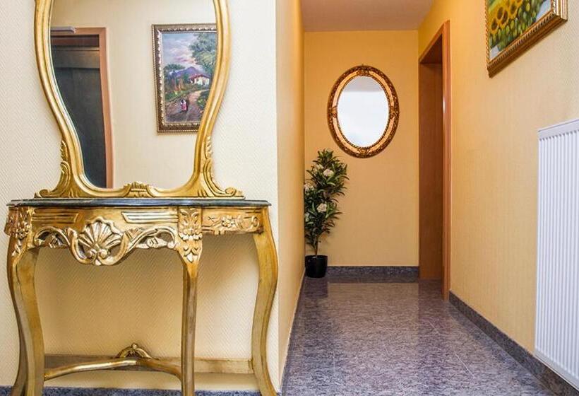 Номер Стандарт Индивидуальный, & Restaurant Garda