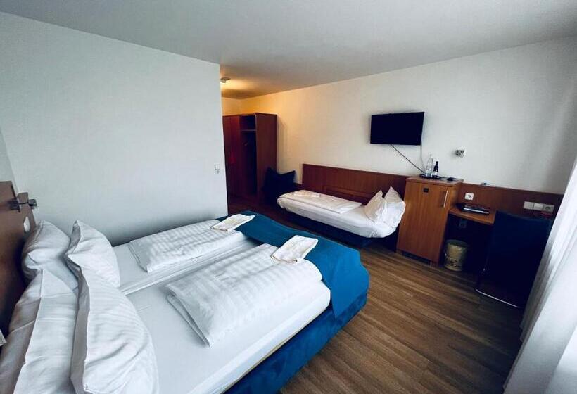 舒适型房间, & Restaurant Goldener Pflug