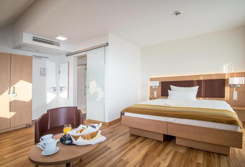 舒适型房间, & Restaurant Goldener Pflug