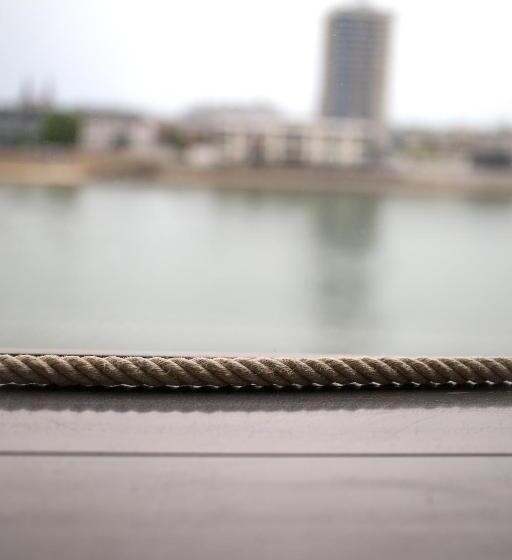 강 전망 스위트, Speicher7