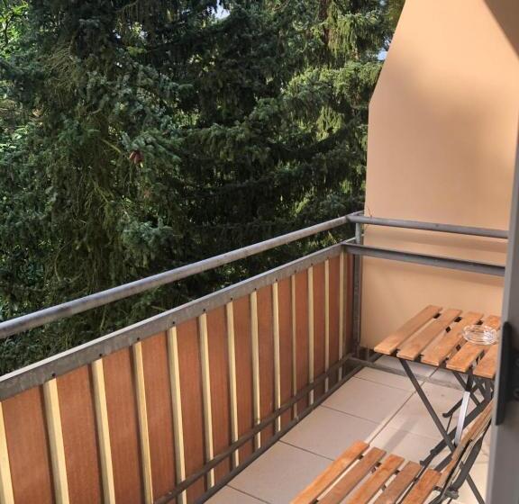 Номер Стандарт Индивидуальный, Wald